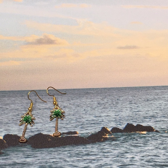 Palm Tree Earrings - Picture 8 of 8